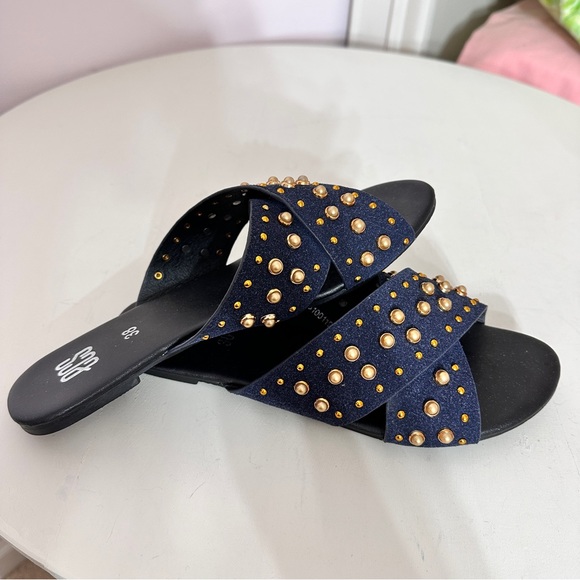 Studded sandals - Picture 5 of 9